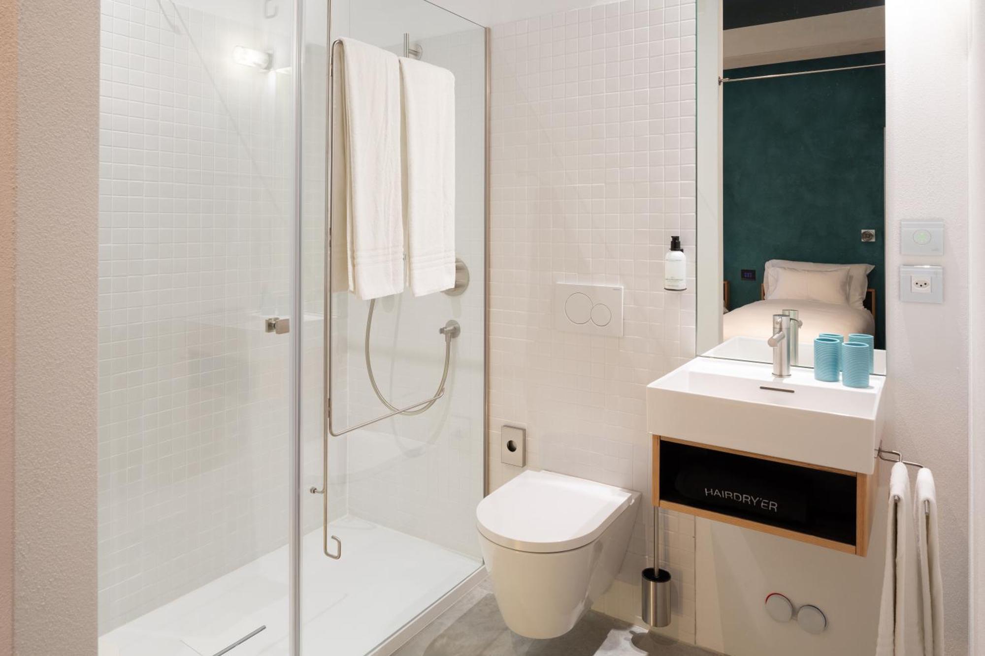 Riva Rooms & Studios - Check-In 24Hr Minusio Esterno foto